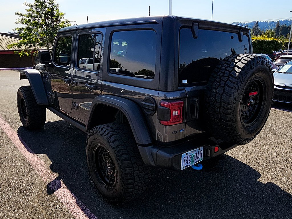 Used 2022 Gray Jeep Unlimited Rubicon 4xe image 13