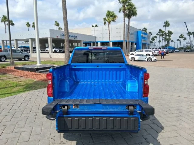Used 2026 Riptide Blue Metallic Chevrolet LT image 6