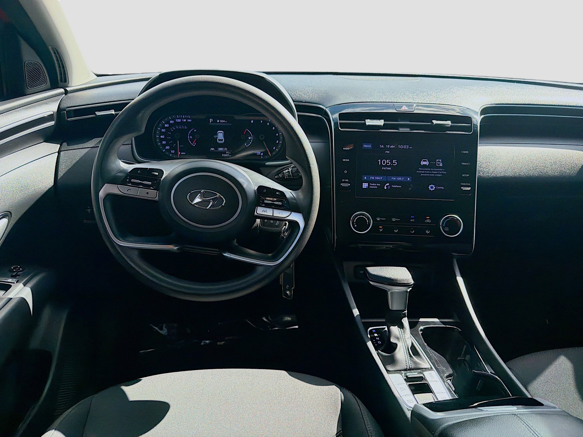 2022 Hyundai Tucson SE - Photo 18