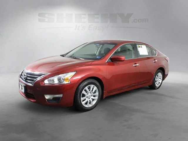 Used 2014 Red Nissan 2.5 S image 14