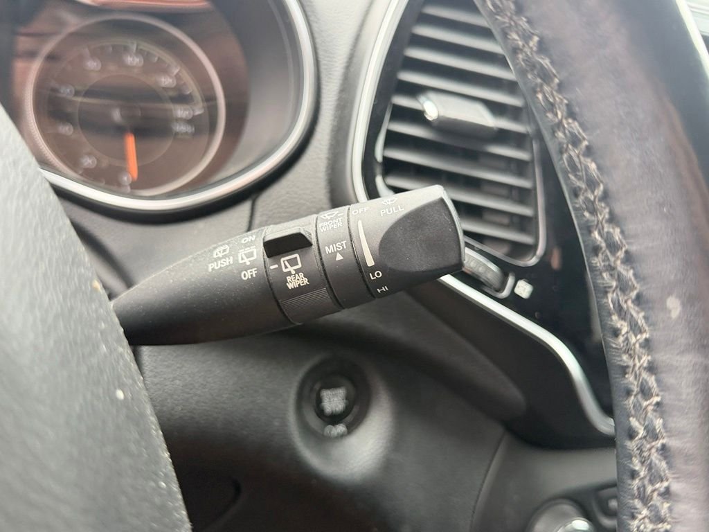 Used 2019 Gray Jeep Limited image 25