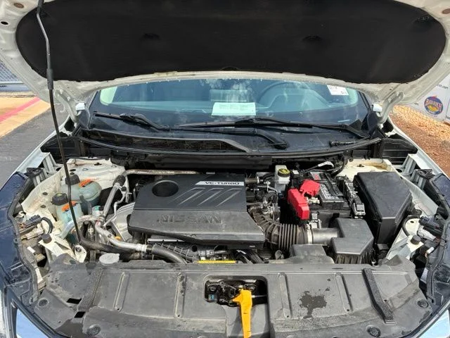 Used 2024 Everest White Pearl Nissan SV image 16