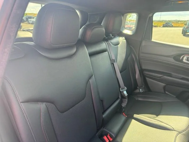 Used 2024 Silver Jeep Trailhawk image 26