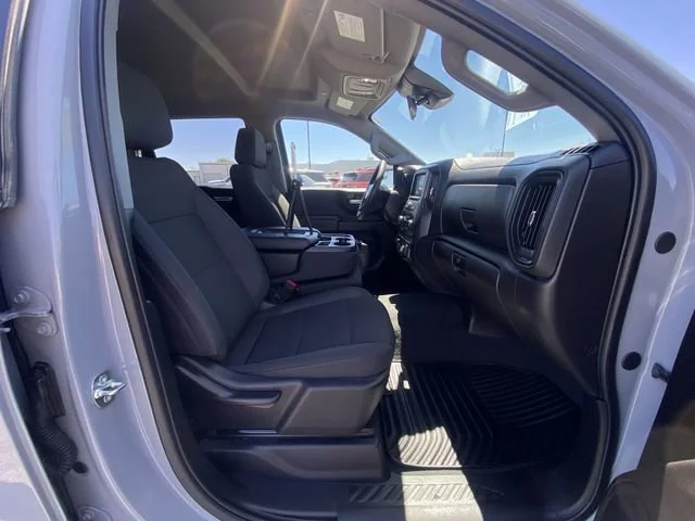 Used 2025 Slate Gray Metallic Chevrolet Custom image 23