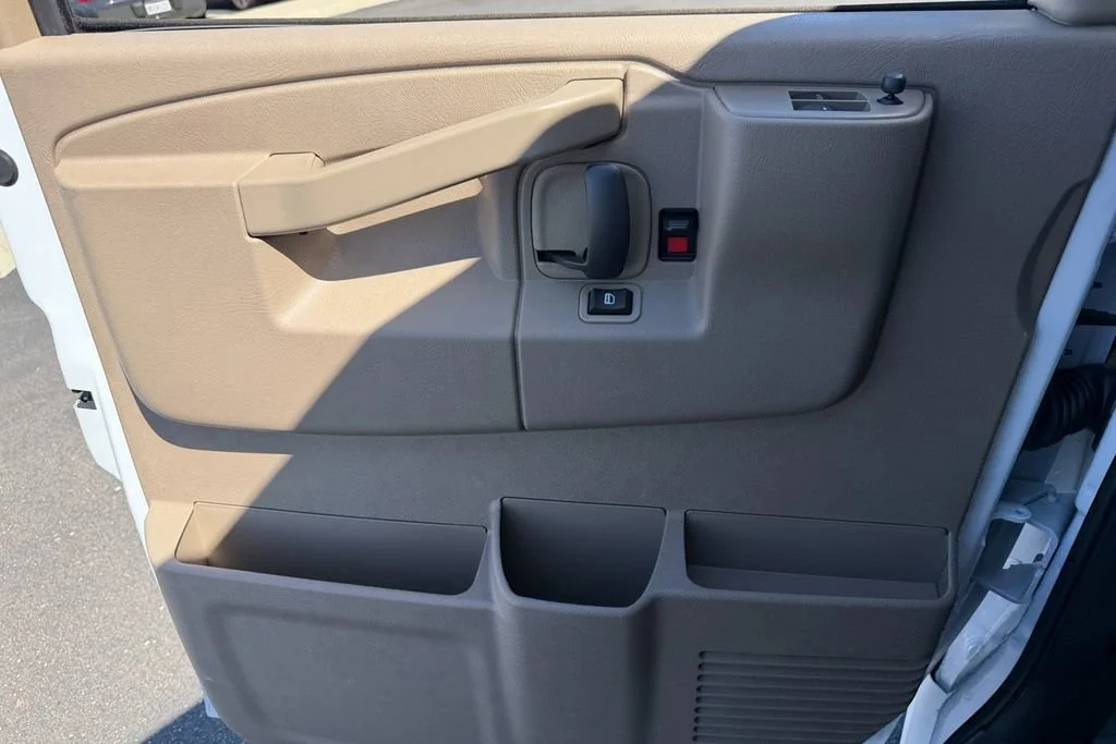 New 2026 Summit White GMC Work Van image 11