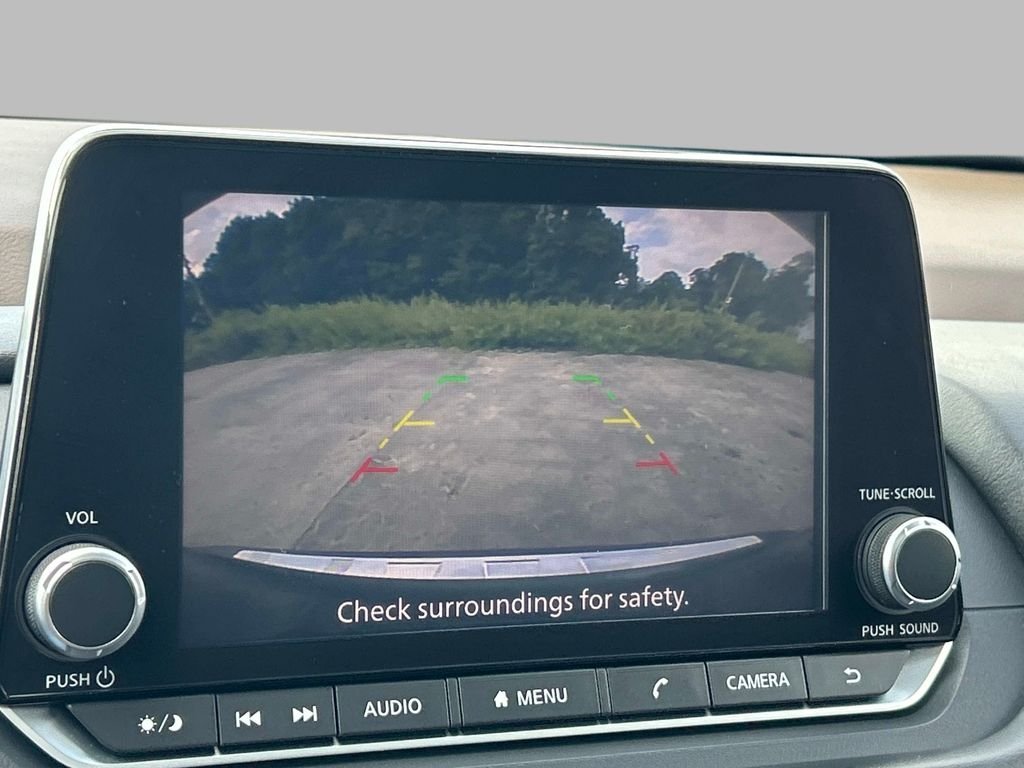 Used 2023 Gray Nissan SV image 30