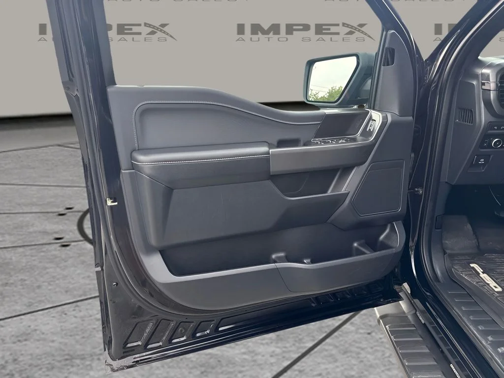 Used 2024 Black Ford XLT image 22