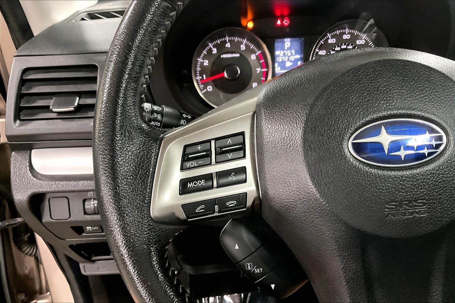 Used 2015 Burnished Bronze Metallic Subaru 2.5i Limited image 24