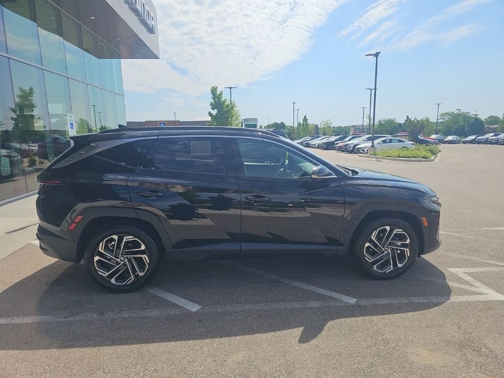 2025 Hyundai Tucson Limited - Photo 6