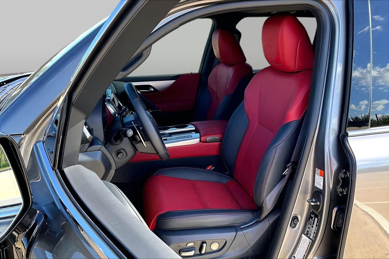 Used 2026 Manganese Luster Lexus F SPORT Handling image 8