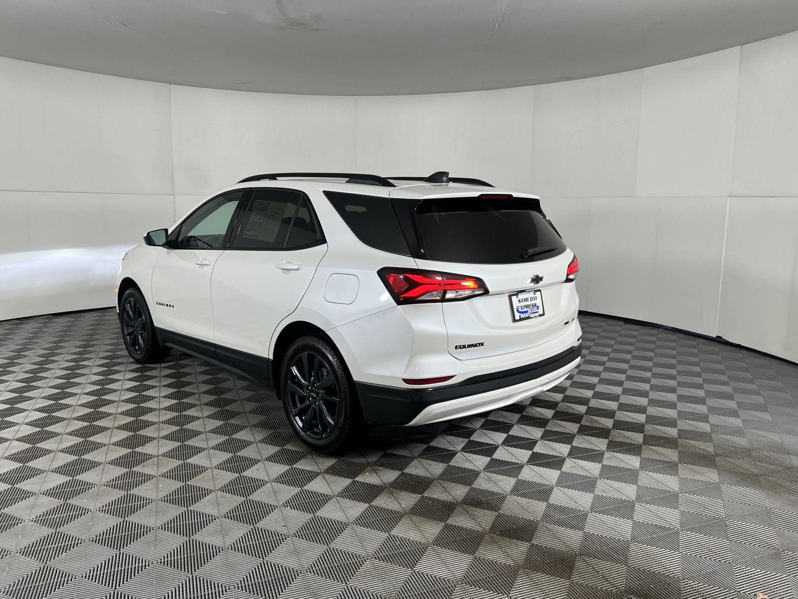 Used 2024 Iridescent Pearl Tricoat Chevrolet RS image 8
