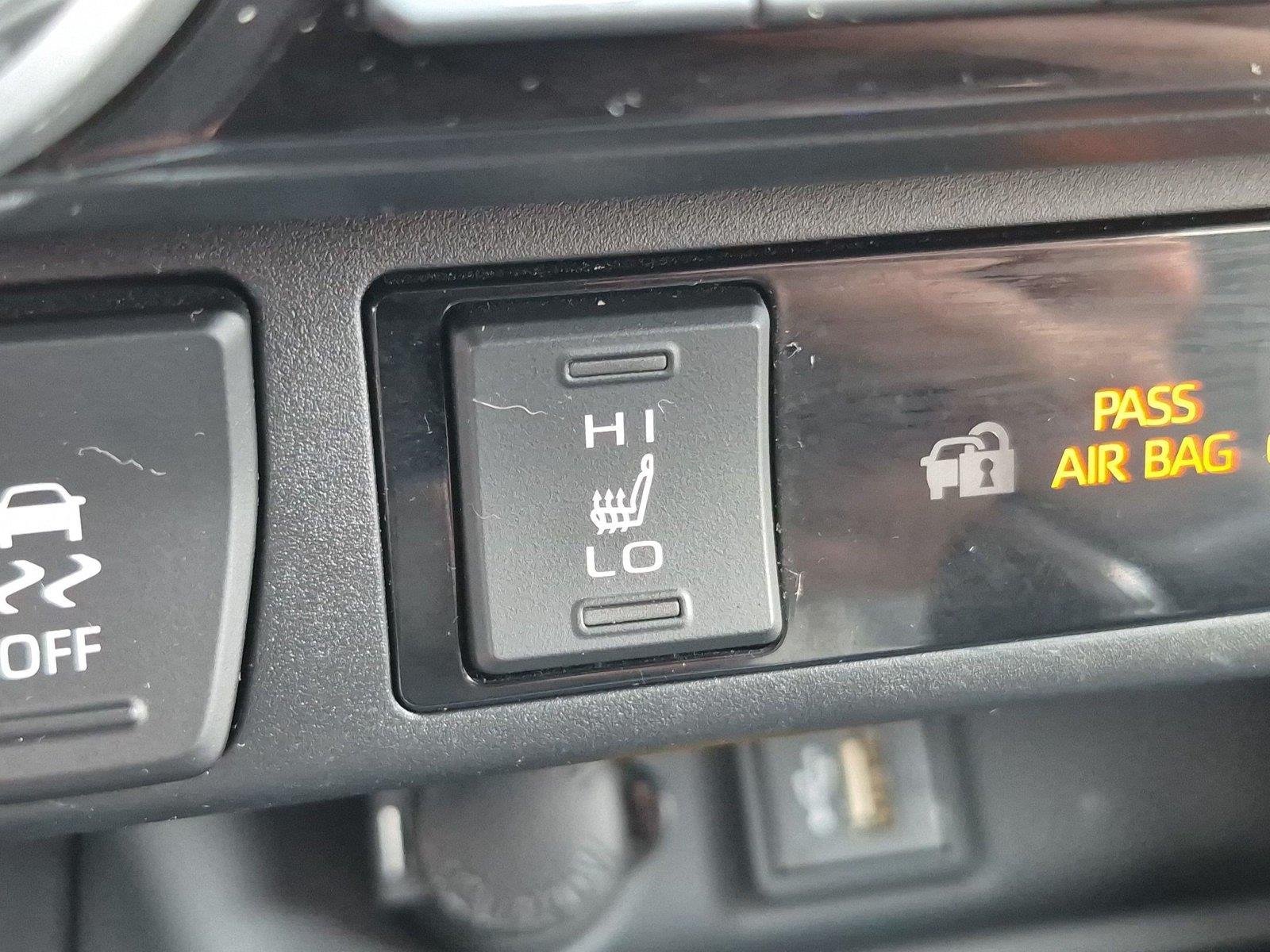 Used 2023 Wind Chill Pearl Toyota XLE Premium image 28