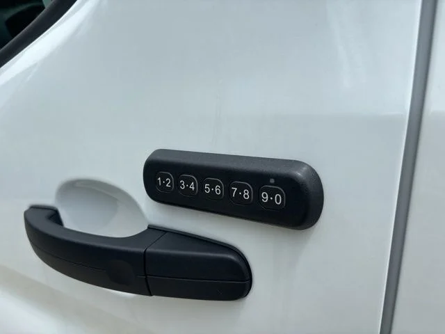 New 2024 White Ford Medium Roof Pass. XLT AWD image 12