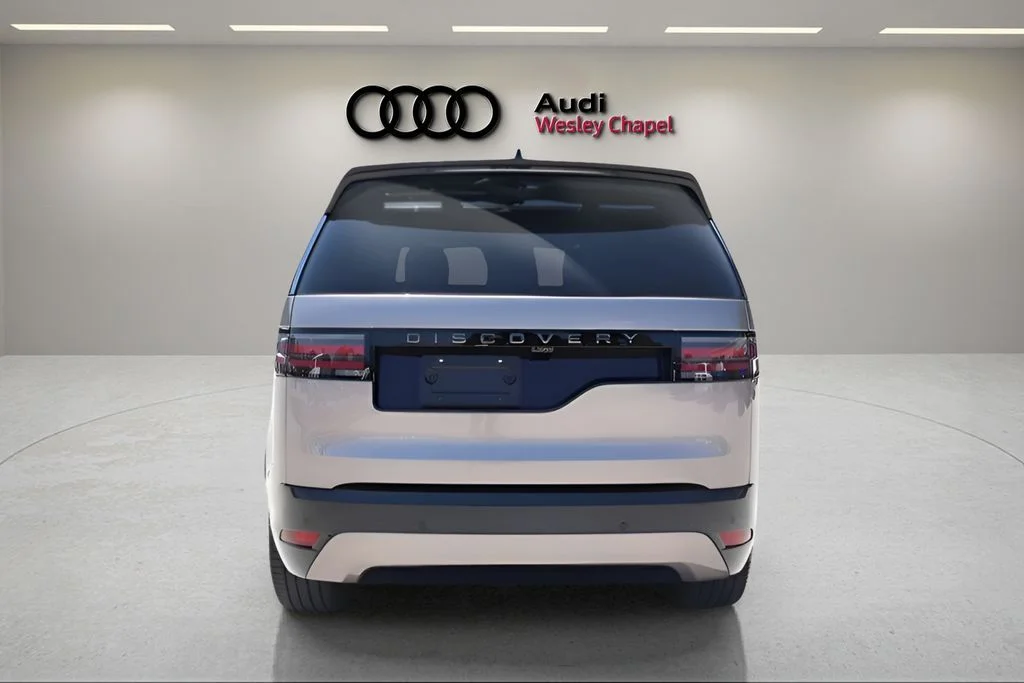 Certified Used 2025 Brown Land Rover Dynamic SE image 4