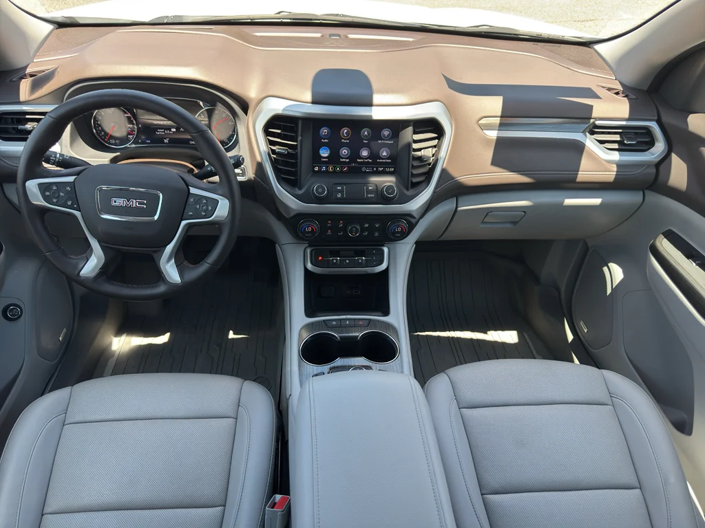 2023 GMC Acadia SLT - Photo 10