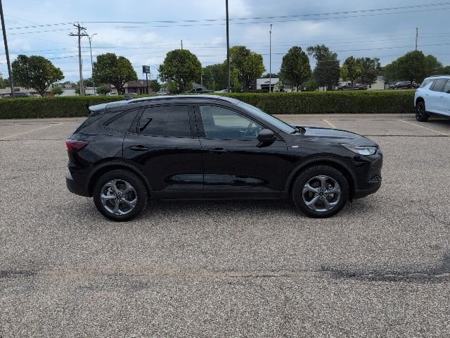 Used 2025 Black Ford ST-Line image 16