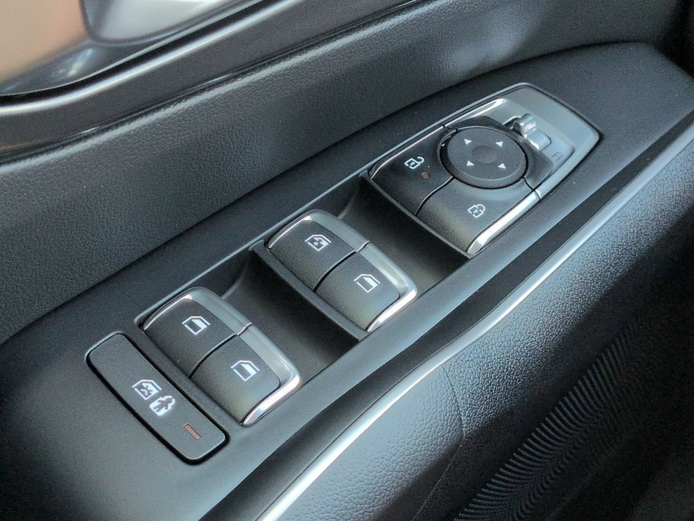 New 2026 Panthera Metal Kia LX image 33