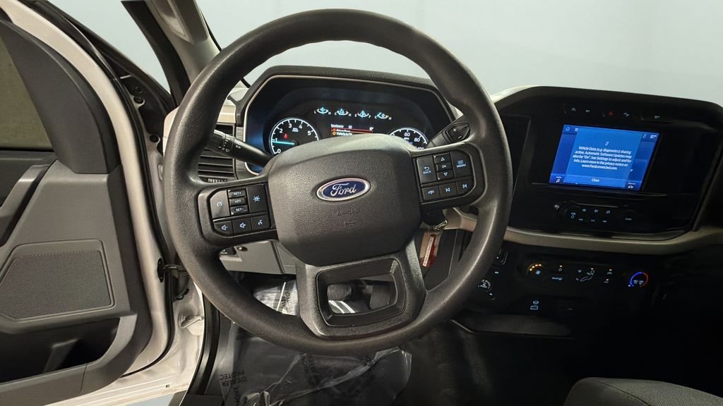 Used 2021 White Ford XLT image 12