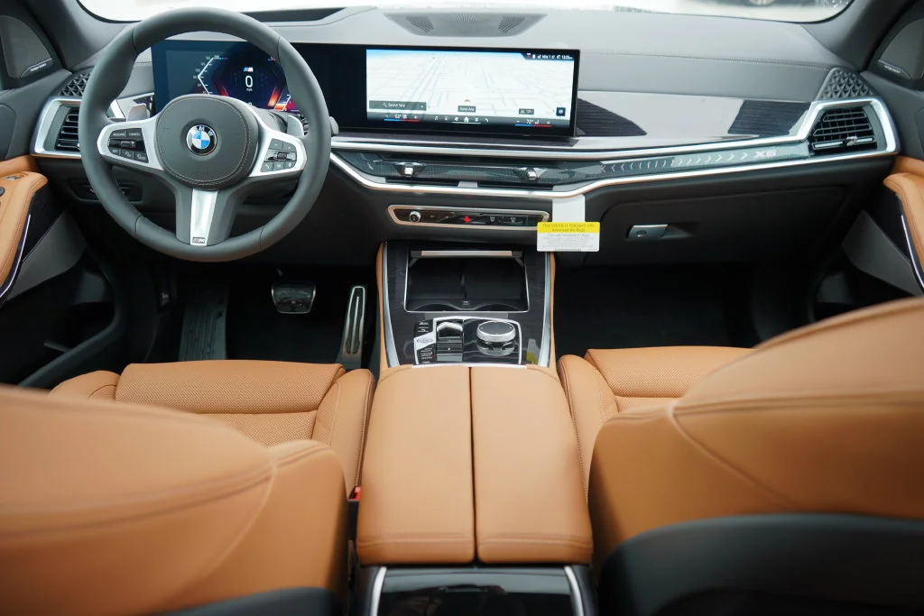 Used 2026 Black BMW xDrive40i image 13