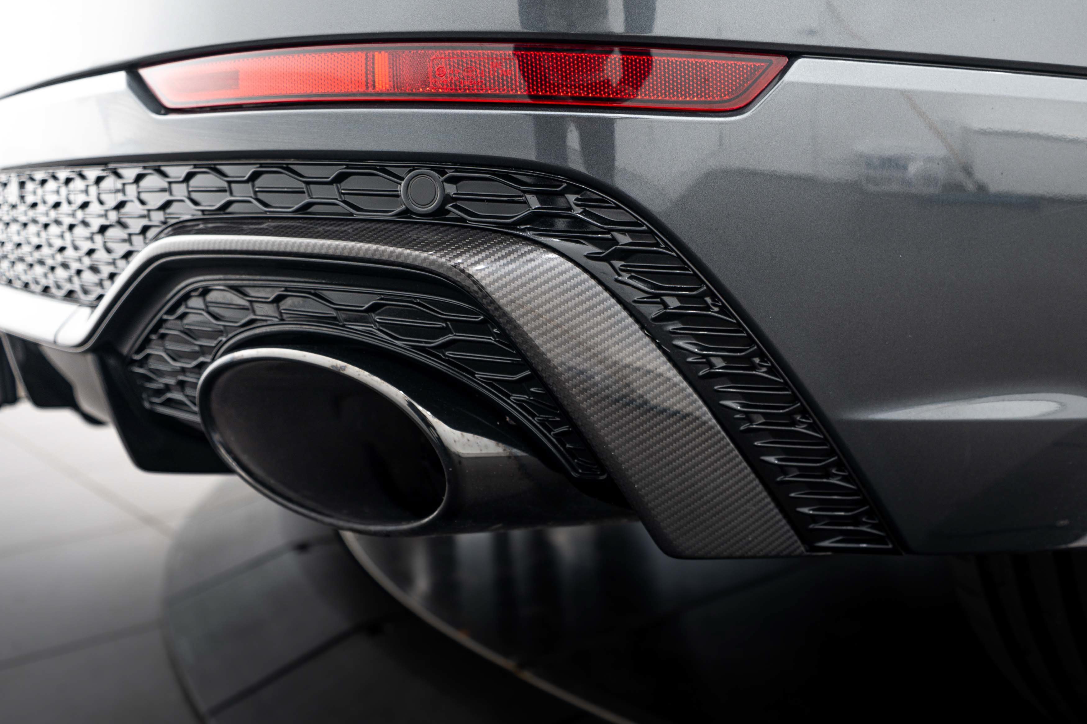Used 2021 Daytona Gray Pearl Effect Audi  image 25
