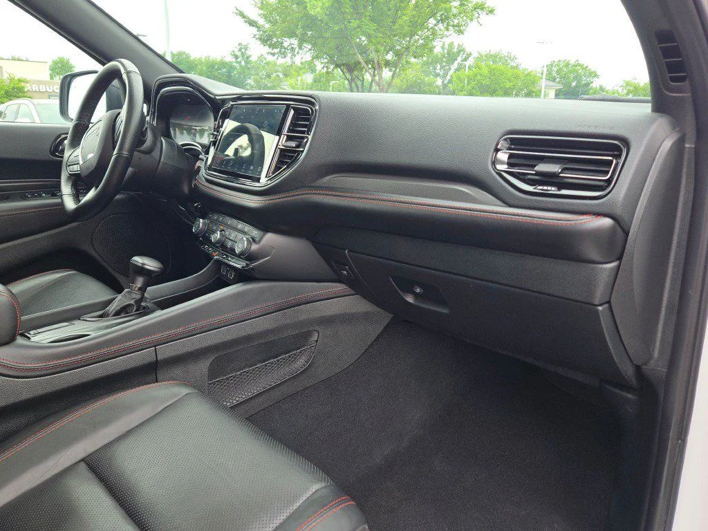 Used 2025 White/off-white Dodge R/T Plus image 5