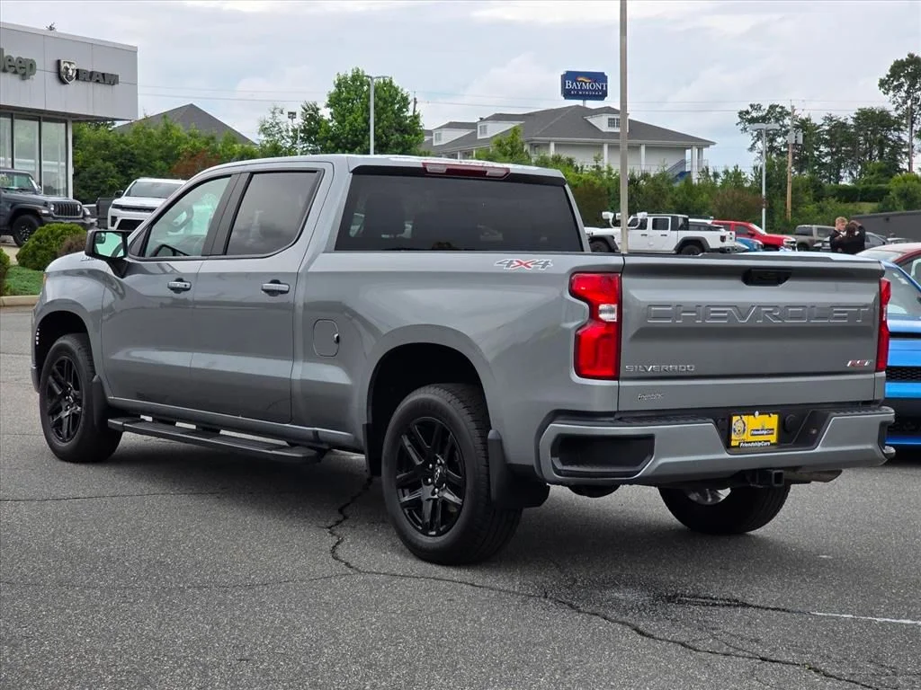 Used 2025 Gray Chevrolet RST image 24