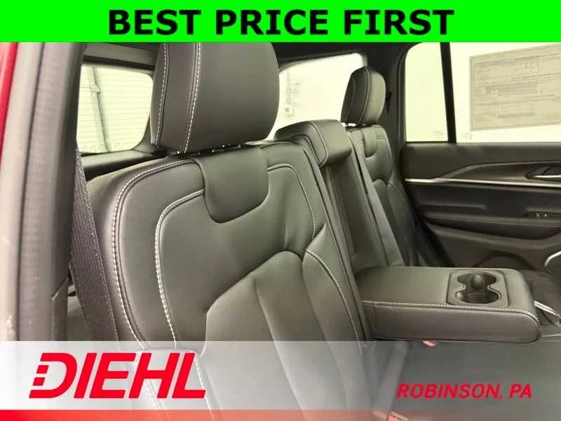 New 2026 Velvet Red Pearl-Coat Exterior Paint Jeep Limited image 12