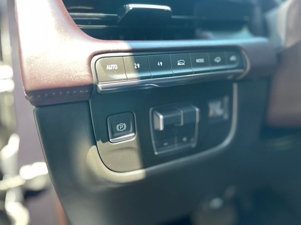 Used 2022 Black Cadillac Sport Platinum image 10