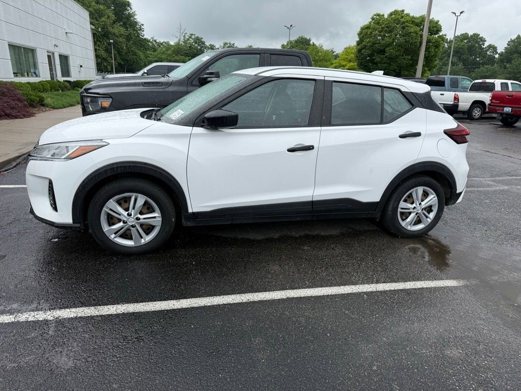 2022 Nissan Kicks 1.6 S's photo