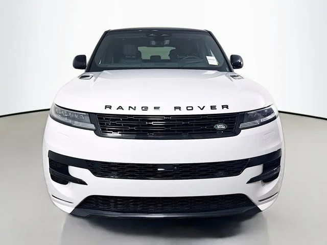 New 2026 Borasco Grey Metallic Land Rover Dynamic SE image 2