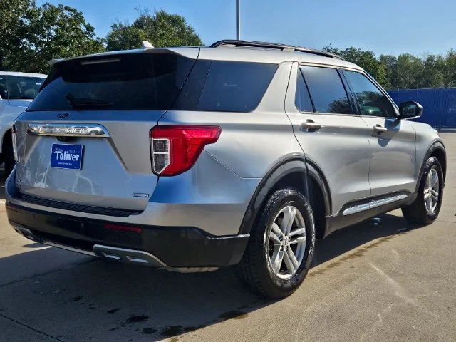 Used 2020 Silver Ford XLT image 4