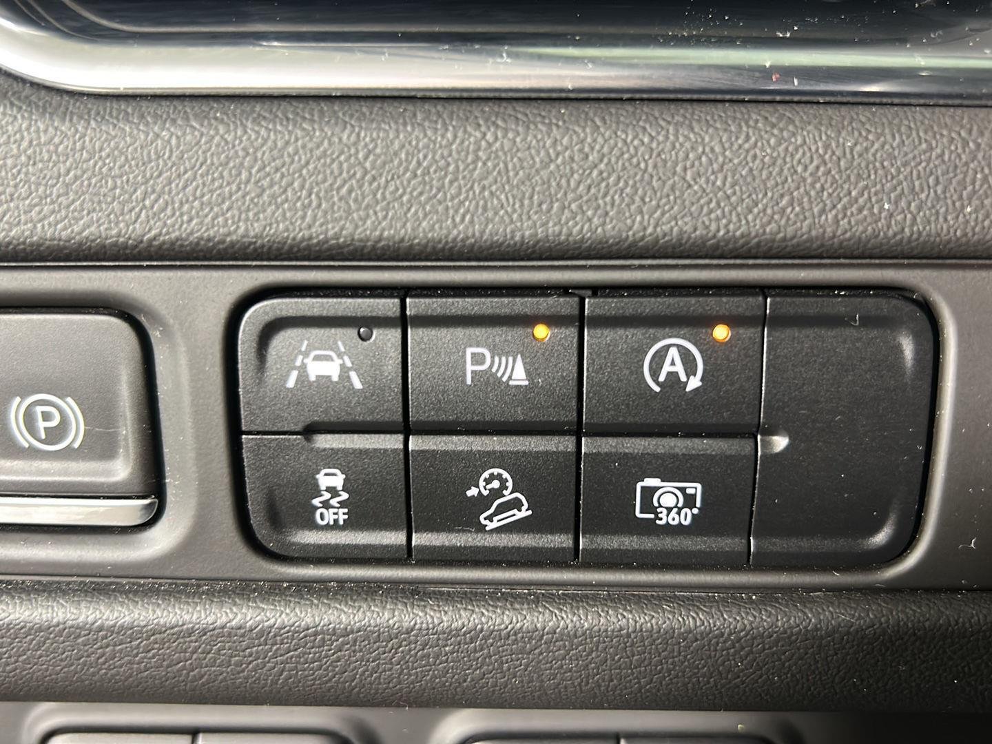 Used 2023 Summit White Chevrolet Premier image 26