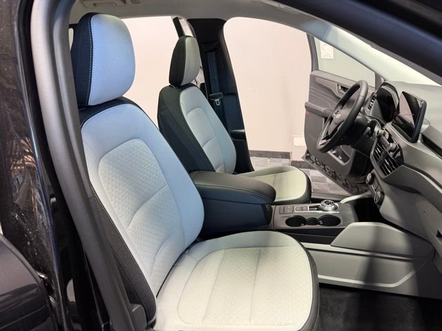 New 2026 Agate Black Metallic Ford Active® image 25