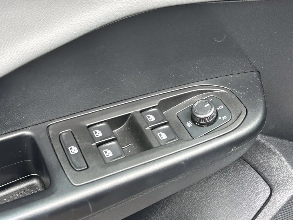 Used 2022 Blue Dusk Volkswagen 1.5T SE image 19