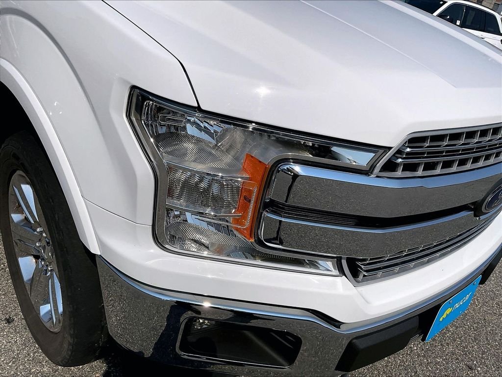 Used 2018 White Ford Lariat image 34