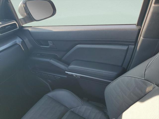 Certified Used 2026 EVEREST Toyota  image 14