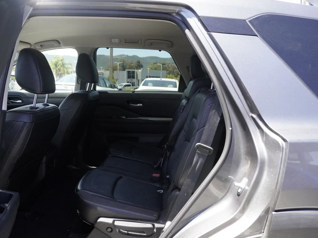Used 2024 Gray Nissan SL image 16