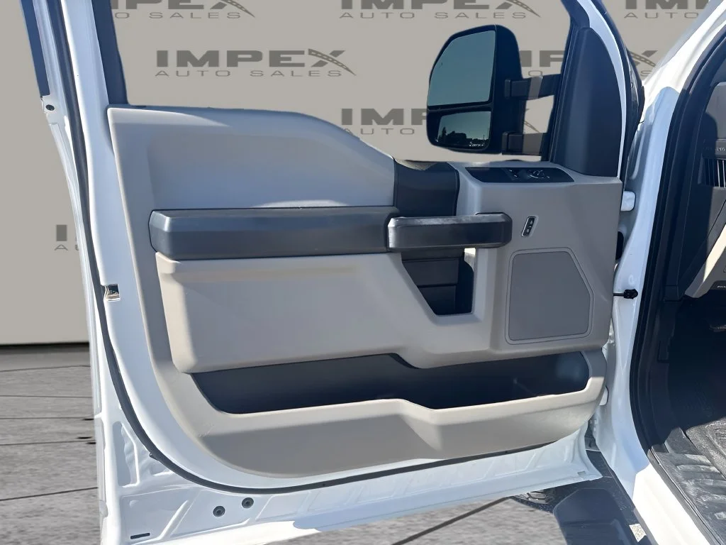 Used 2021 White Ford XL image 20
