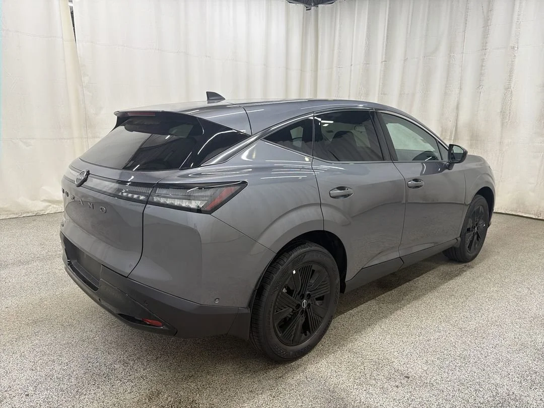 2025 Nissan Murano SV - Photo 8