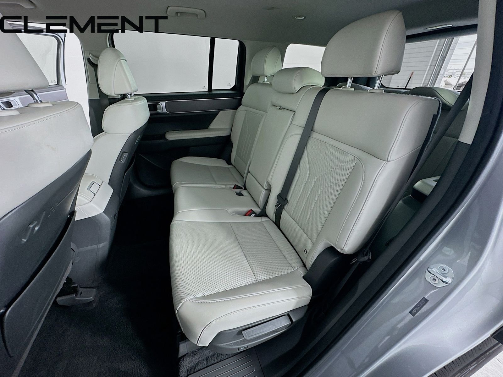 Certified Used 2025 Silver Hyundai SEL image 32