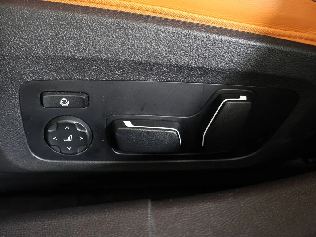 Used 2024 Ind Frozen Pure Gray II Metallic BMW Competition image 38