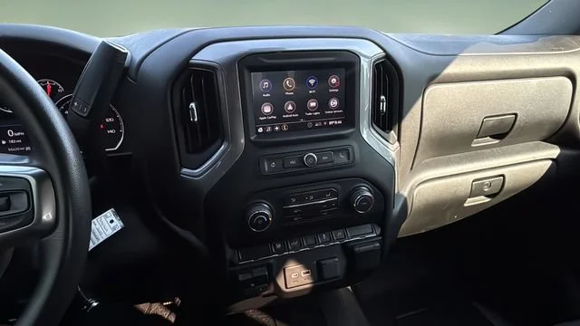 Used 2022 Summit White Chevrolet Custom image 26