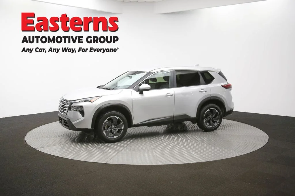 Used 2024 Silver Nissan SV image 57