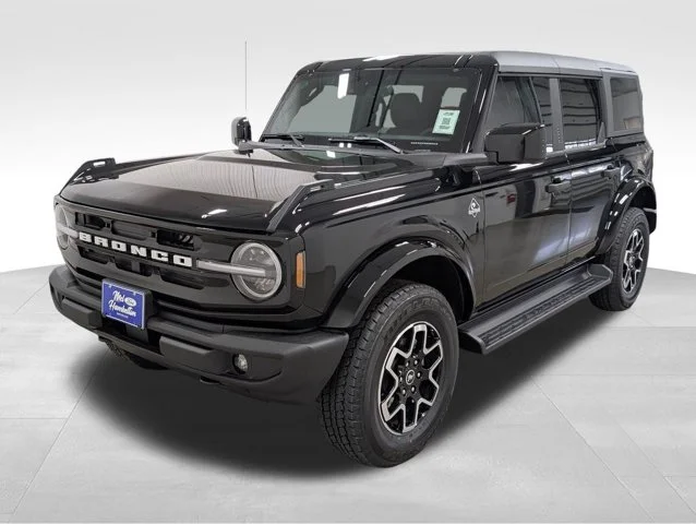 New 2026 Shadow Black Ford Outer Banks® image 48