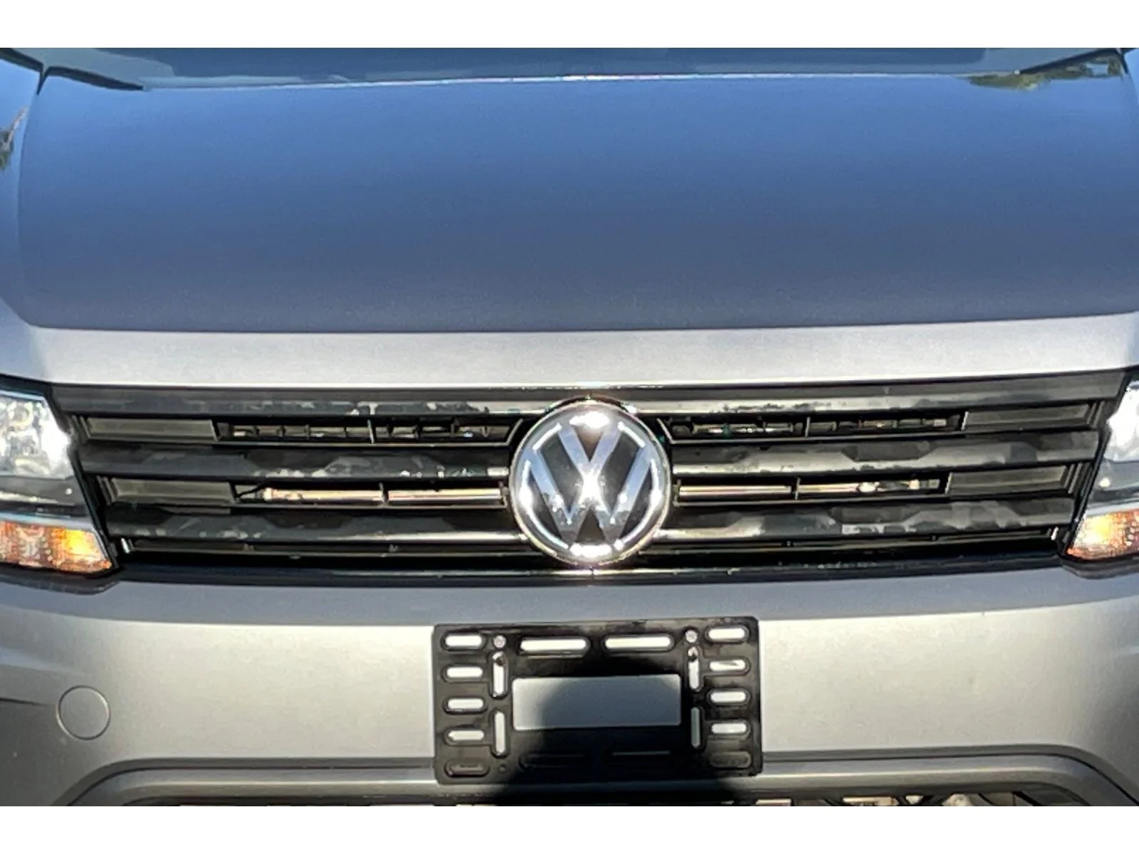 Used 2021 Pyrite Silver Metallic Volkswagen SE image 43