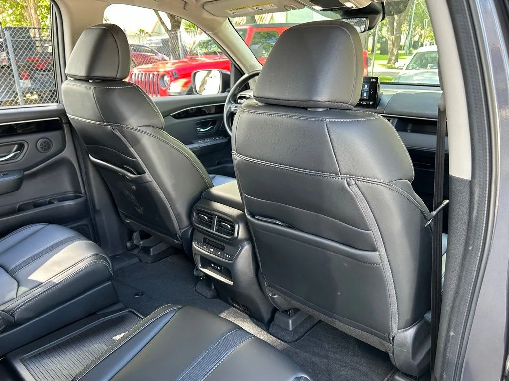 Used 2024  Honda EX-L image 42