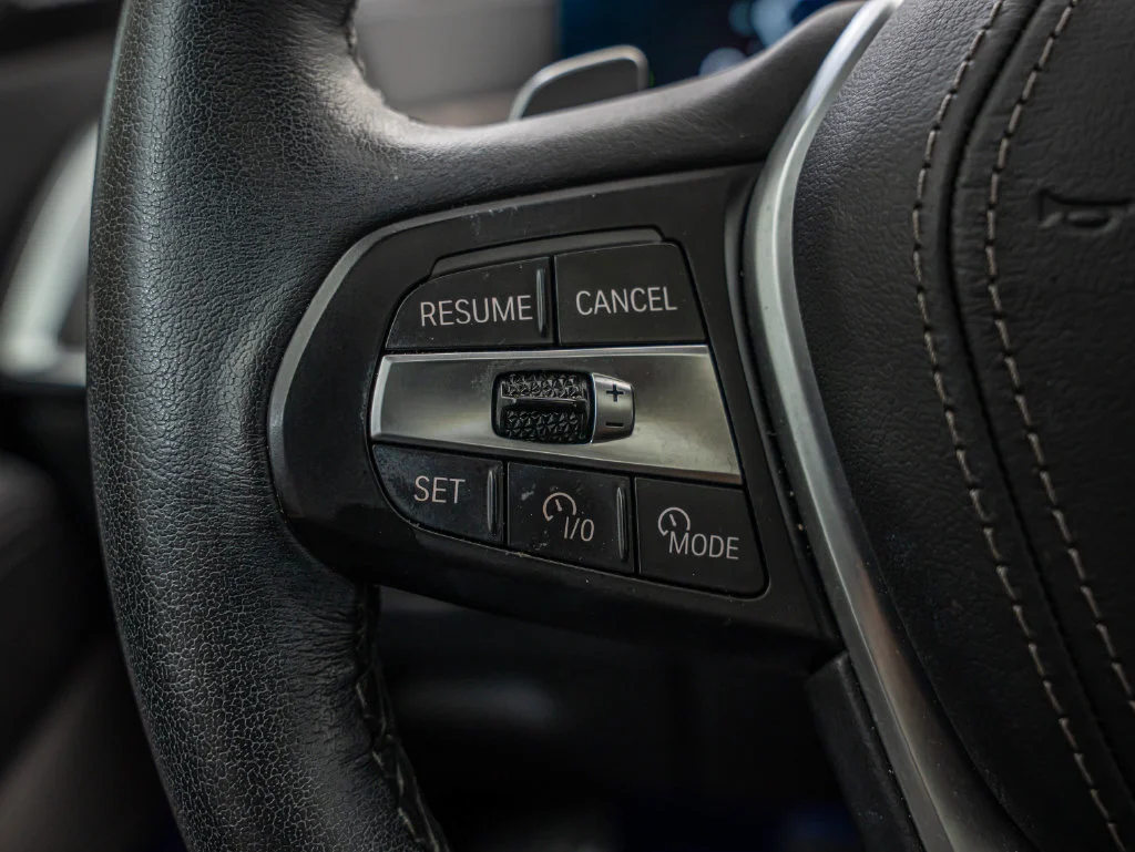 Used 2024 Black Sapphire Metallic BMW xDrive40i image 32