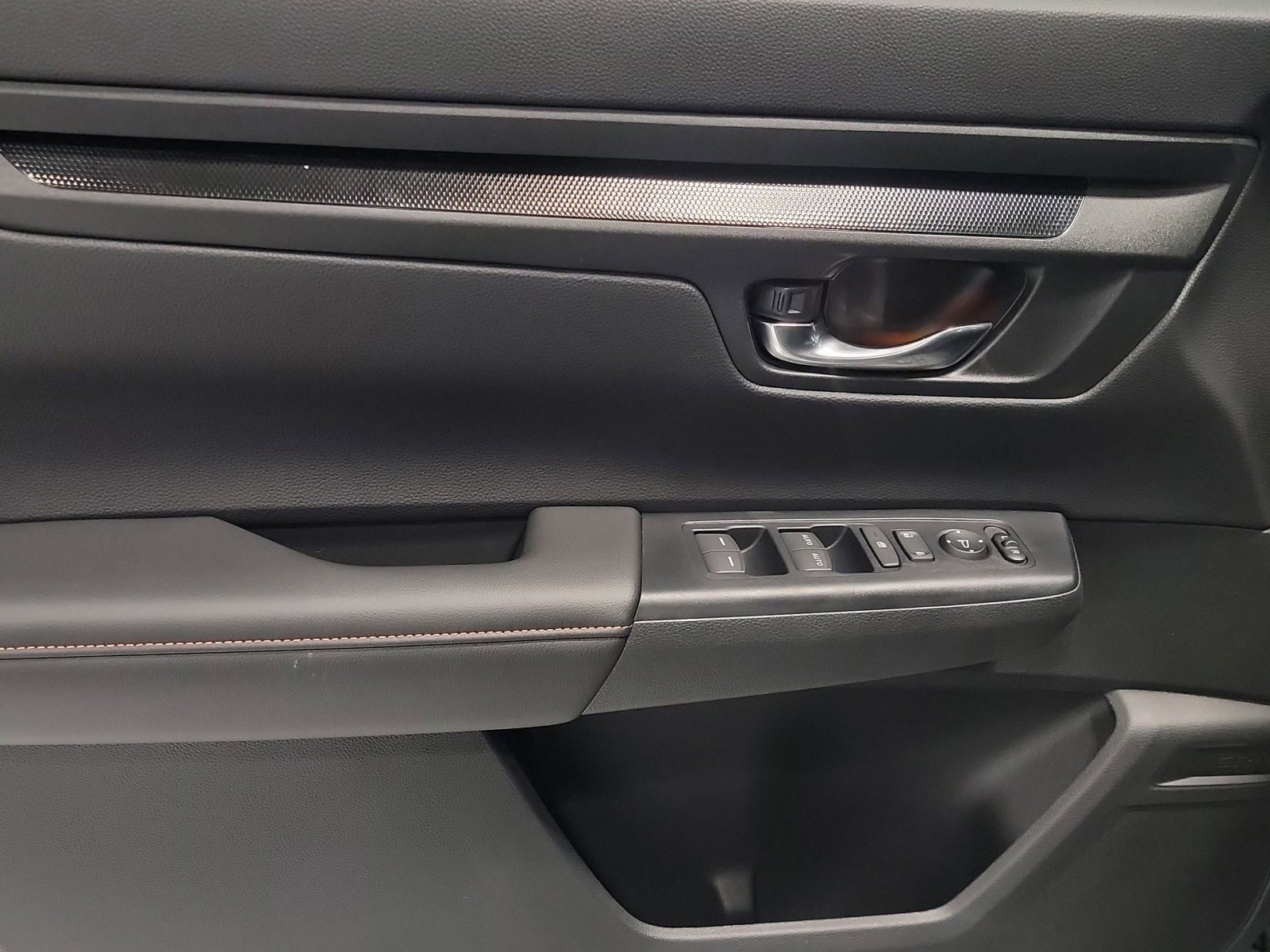 New 2026 Urban Gray Pearl Honda TrailSport image 6