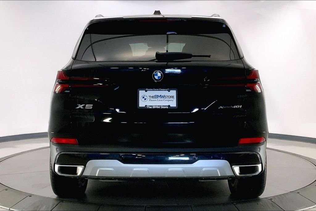 Used 2026 Black Sapphire Metallic BMW  image 3