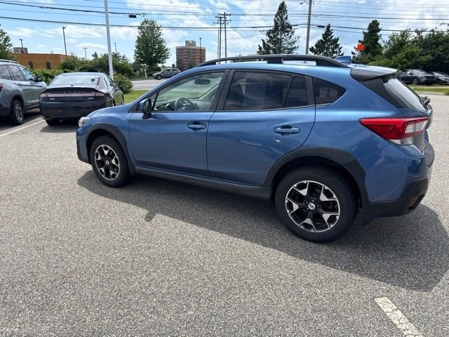 Used 2018 Blue Subaru 2.0i Premium image 11